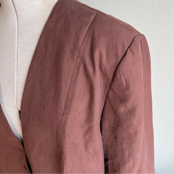 Vintage Bloomingdale’s chocolate Brown Blazer and Pant Suit - Picture 6 of 12